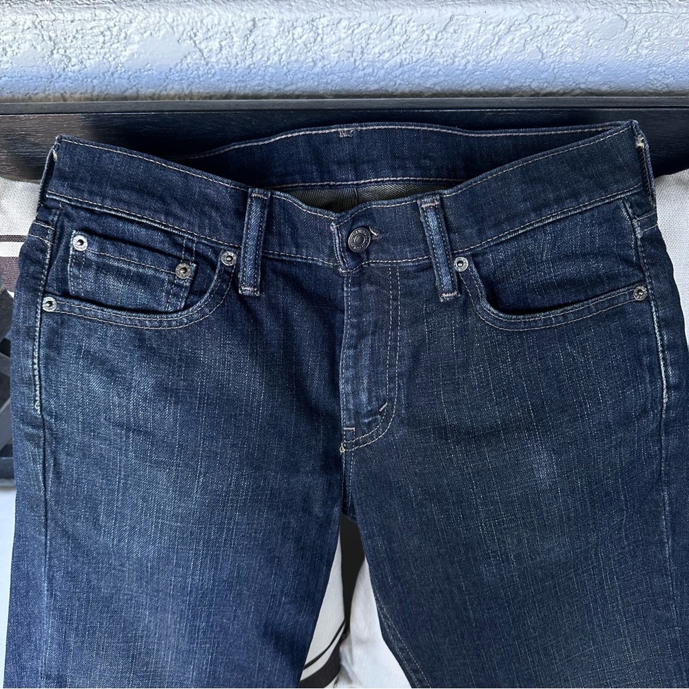 Levi’s 511 Jeans Medium Dark Wash 29 x 32